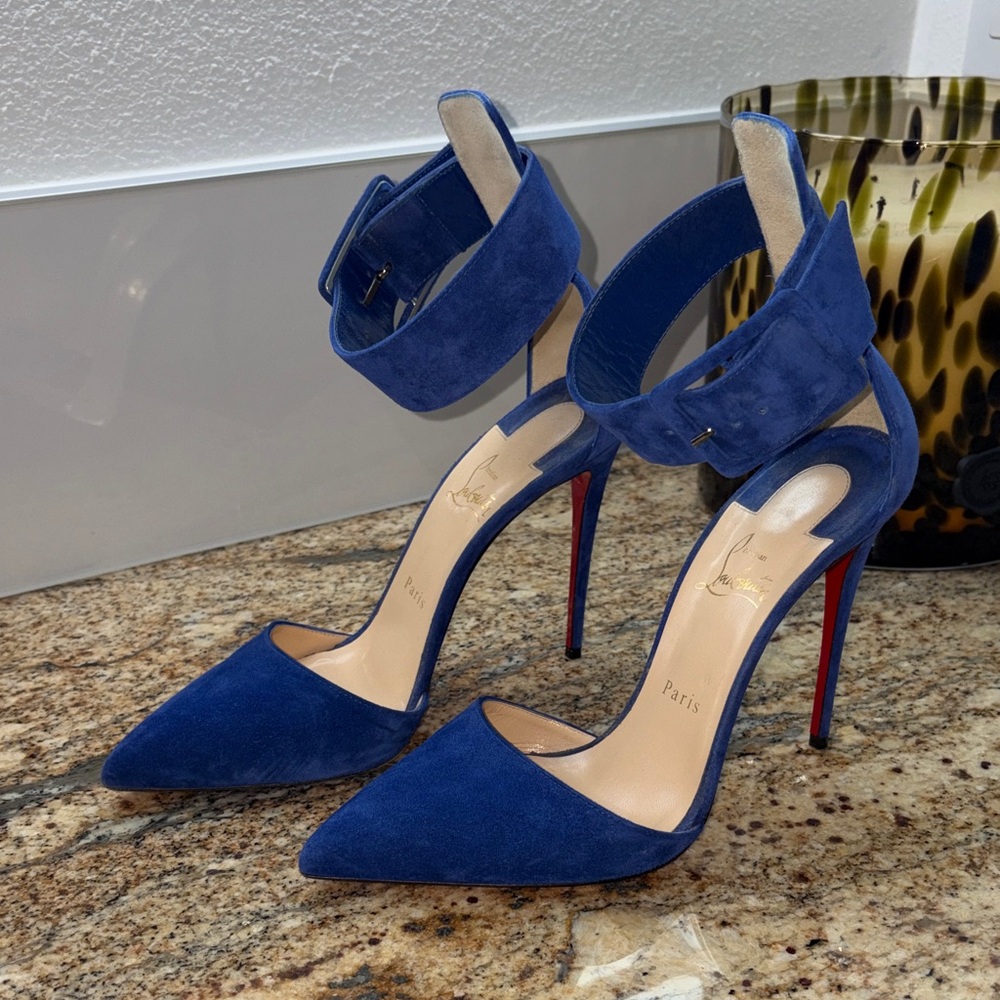 Authentic Christian Louboutin blue suede heel - Picture 7 of 7